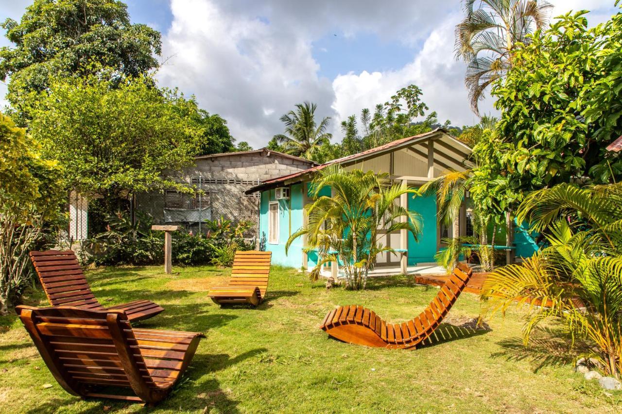 Cabanas Los Almendros Capurgana Exterior photo