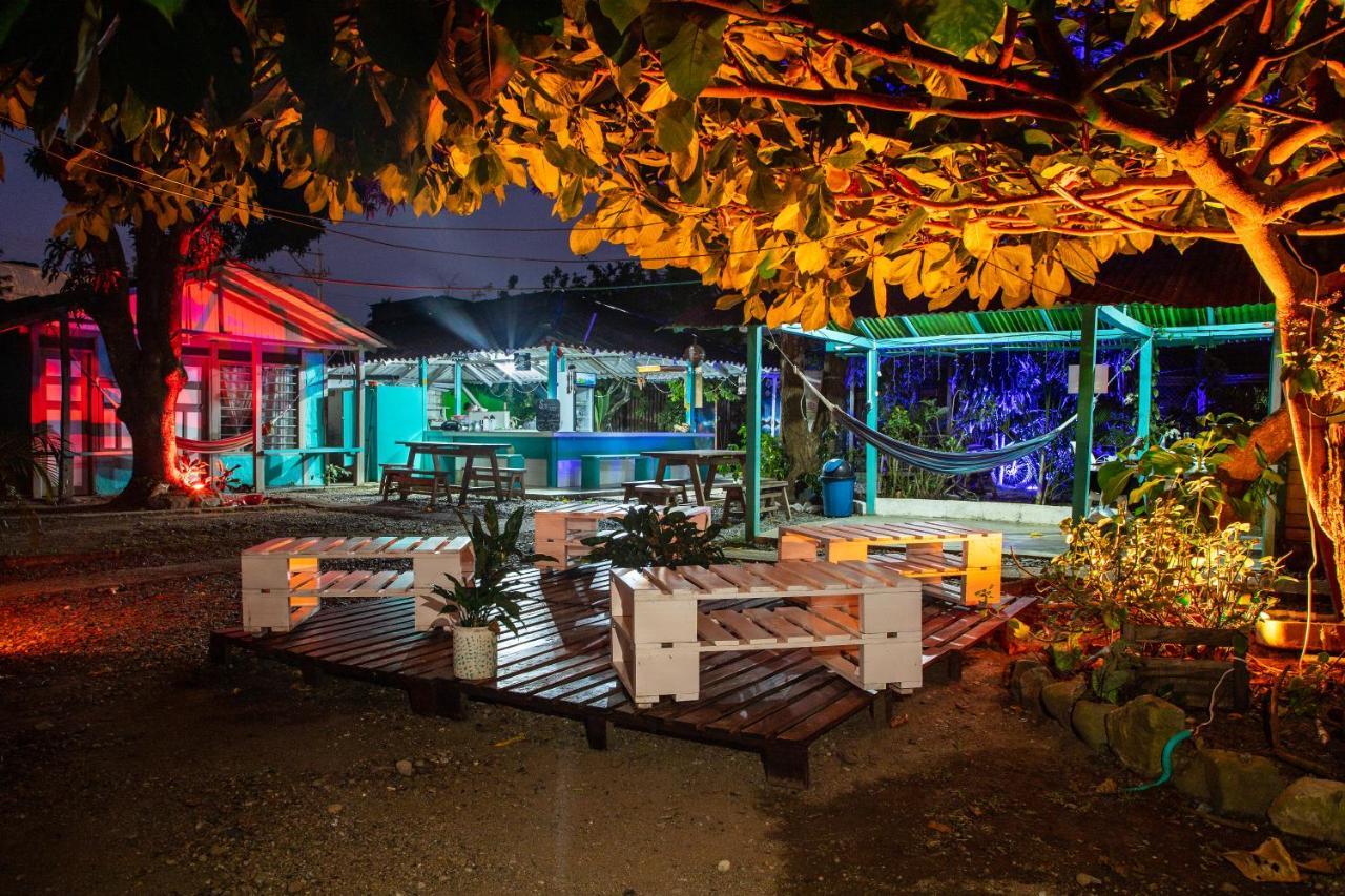Cabanas Los Almendros Capurgana Exterior photo