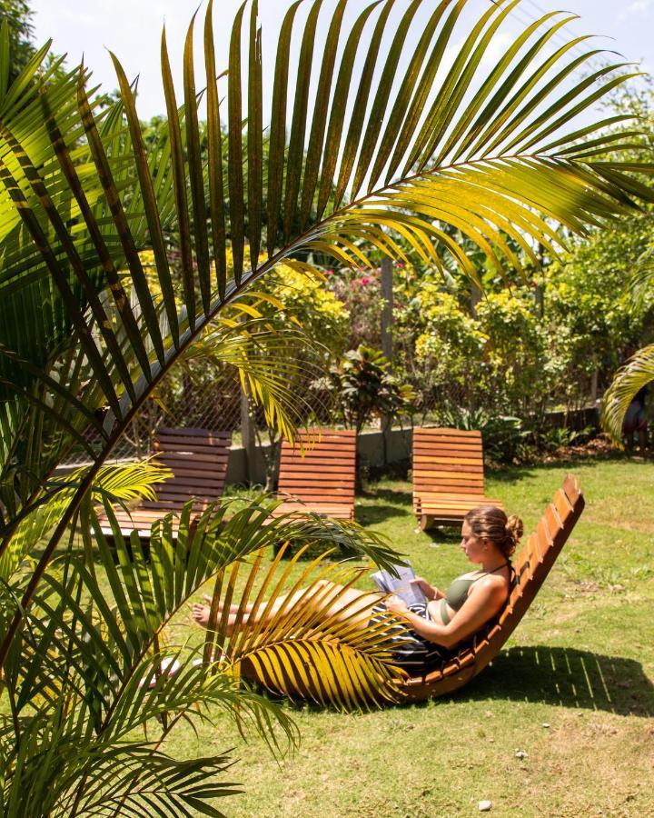 Cabanas Los Almendros Capurgana Exterior photo