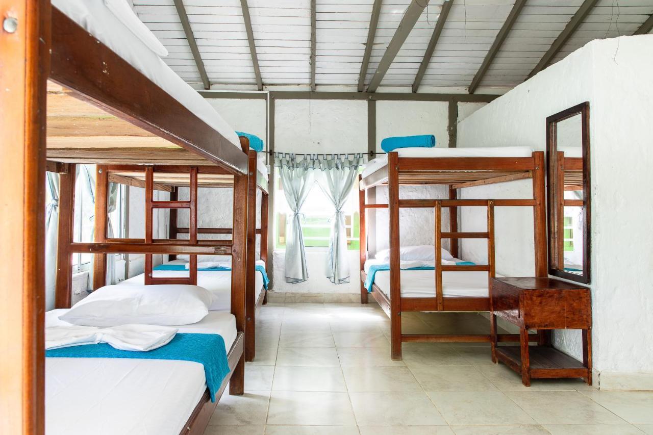 Cabanas Los Almendros Capurgana Exterior photo